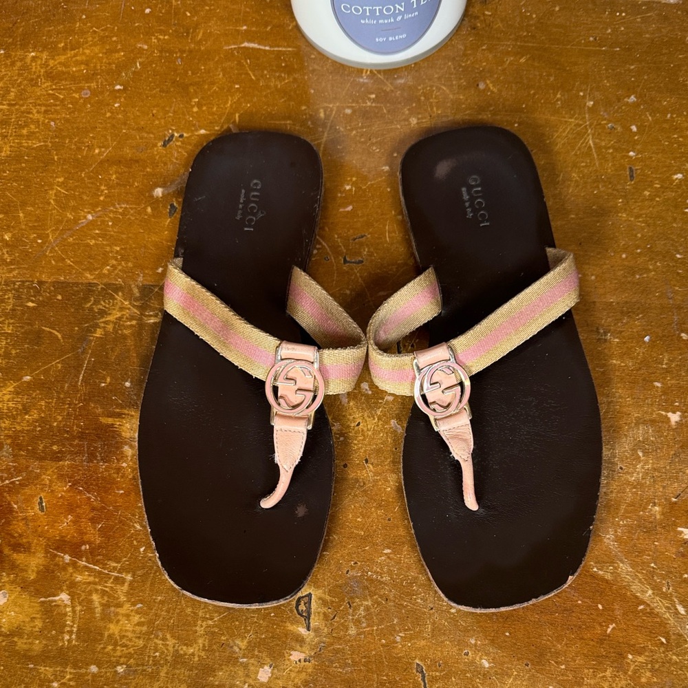 Gucci Pink and Gold Webbed Flat Sandals